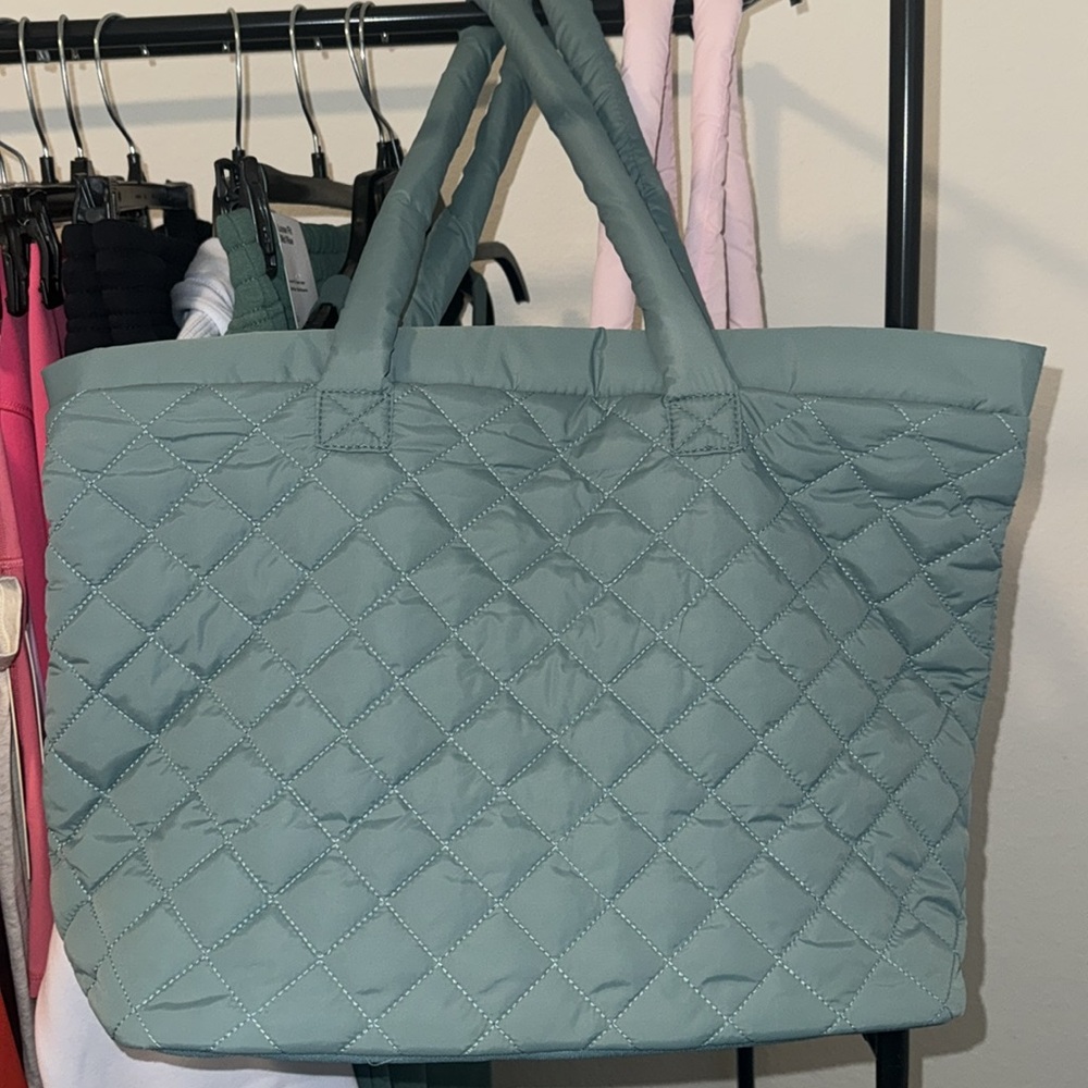 Reebok Barbara Tote Bag - Picture 5 of 10